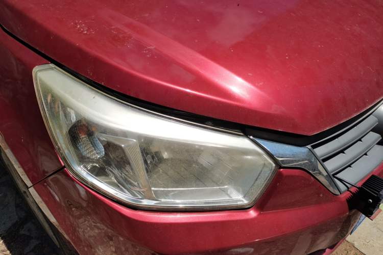 Used Venucia R50 2013 1.6L Manual Fashion Edition Right Front Headlight