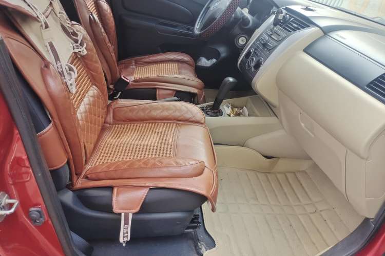 Used Venucia R50 2013 1.6L Automatic Fashion Edition Right Front Seat