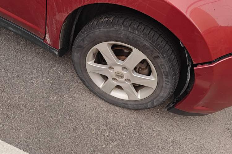 Used Venucia R50 2013 1.6L Manual Fashion Edition Right Front Wheel Hub