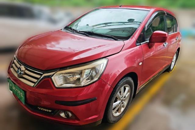 Used Venucia R50 2013 1.6L Automatic Luxury Edition