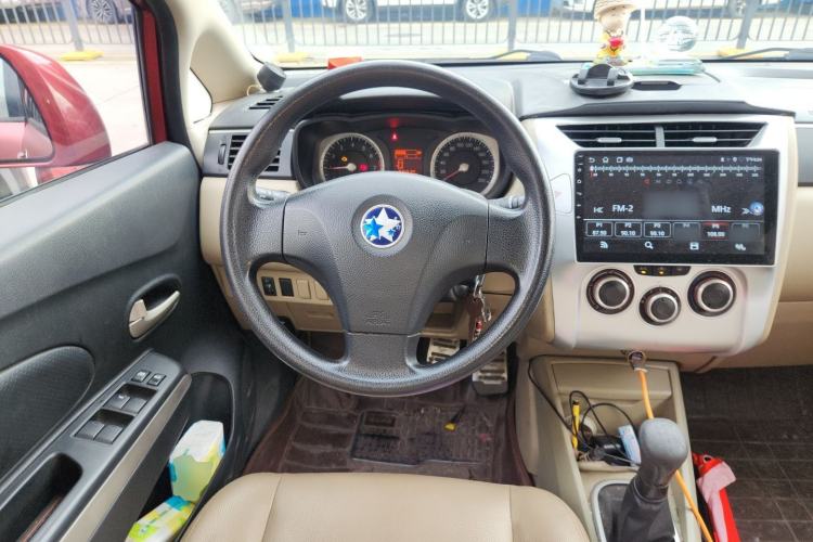Used Venucia R50 2013 1.6L Manual Luxury Edition Steering Wheel