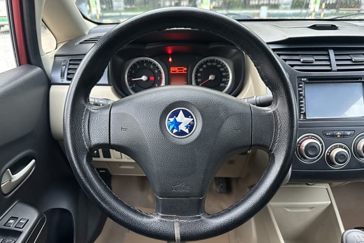 Used Venucia R50 2013 1.6L Manual Fashion Edition Steering Wheel
