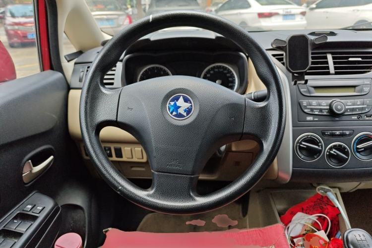 Used Venucia R50 2013 1.6L Manual Fashion Edition Steering Wheel