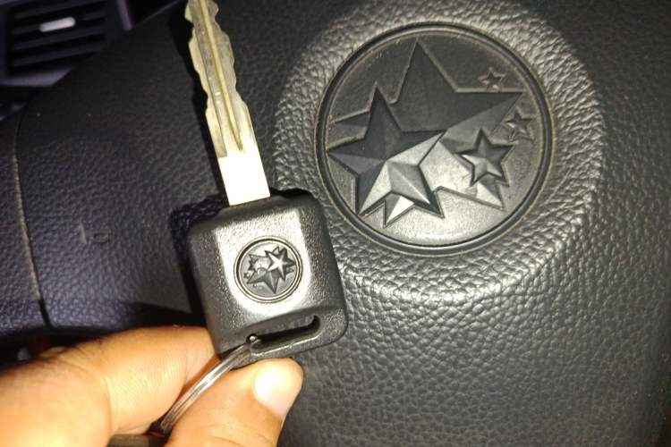 Used Venucia R50 2013 1.6L Automatic Luxury Edition Vehicle Key
