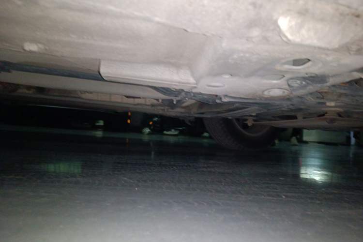 Used Venucia R50 2013 1.6L Manual Fashion Edition Chassis Front Right