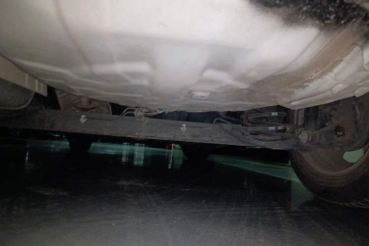 Used Venucia R50 2013 1.6L Manual Fashion Edition Chassis Rear