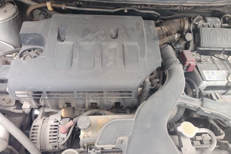 Used Venucia R50 2013 1.6L Manual Luxury Edition Engine Bay