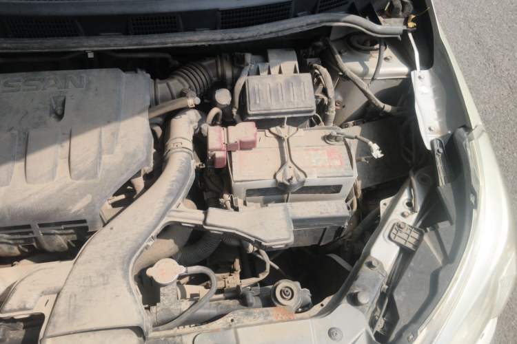 Used Venucia R50 2013 1.6L Automatic Fashion Edition Engine Bay Left