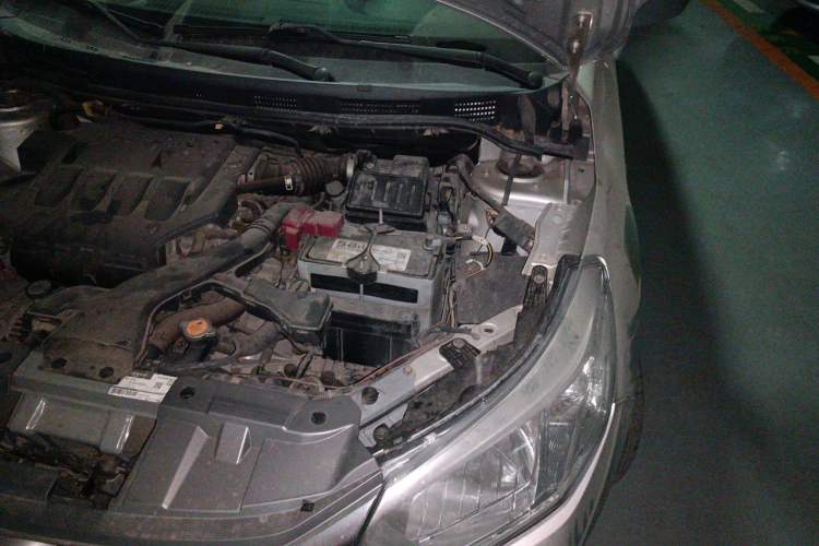 Used Venucia R50 2013 1.6L Manual Fashion Edition Engine Bay Left