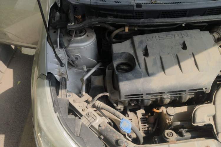 Used Venucia R50 2013 1.6L Automatic Fashion Edition Engine Bay Right
