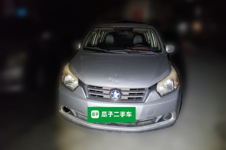 Used Venucia R50 2013 1.6L Automatic Fashion Edition Front