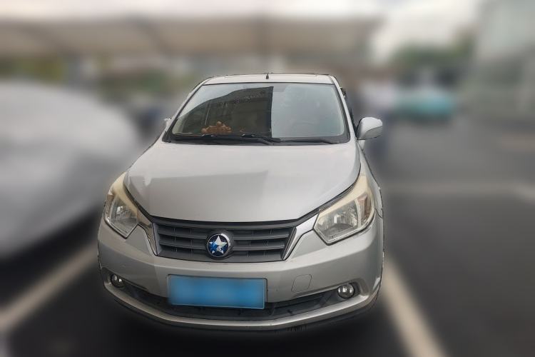 Used Venucia R50 2013 1.6L Automatic Luxury Edition Front