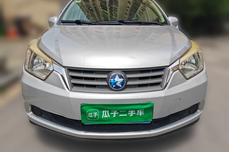 Used Venucia R50 2013 1.6L Manual Fashion Edition Front