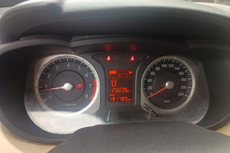 Used Venucia R50 2013 1.6L Manual Luxury Edition Instrument Cluster