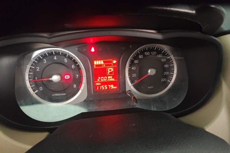 Used Venucia R50 2013 1.6L Automatic Fashion Edition Instrument Cluster