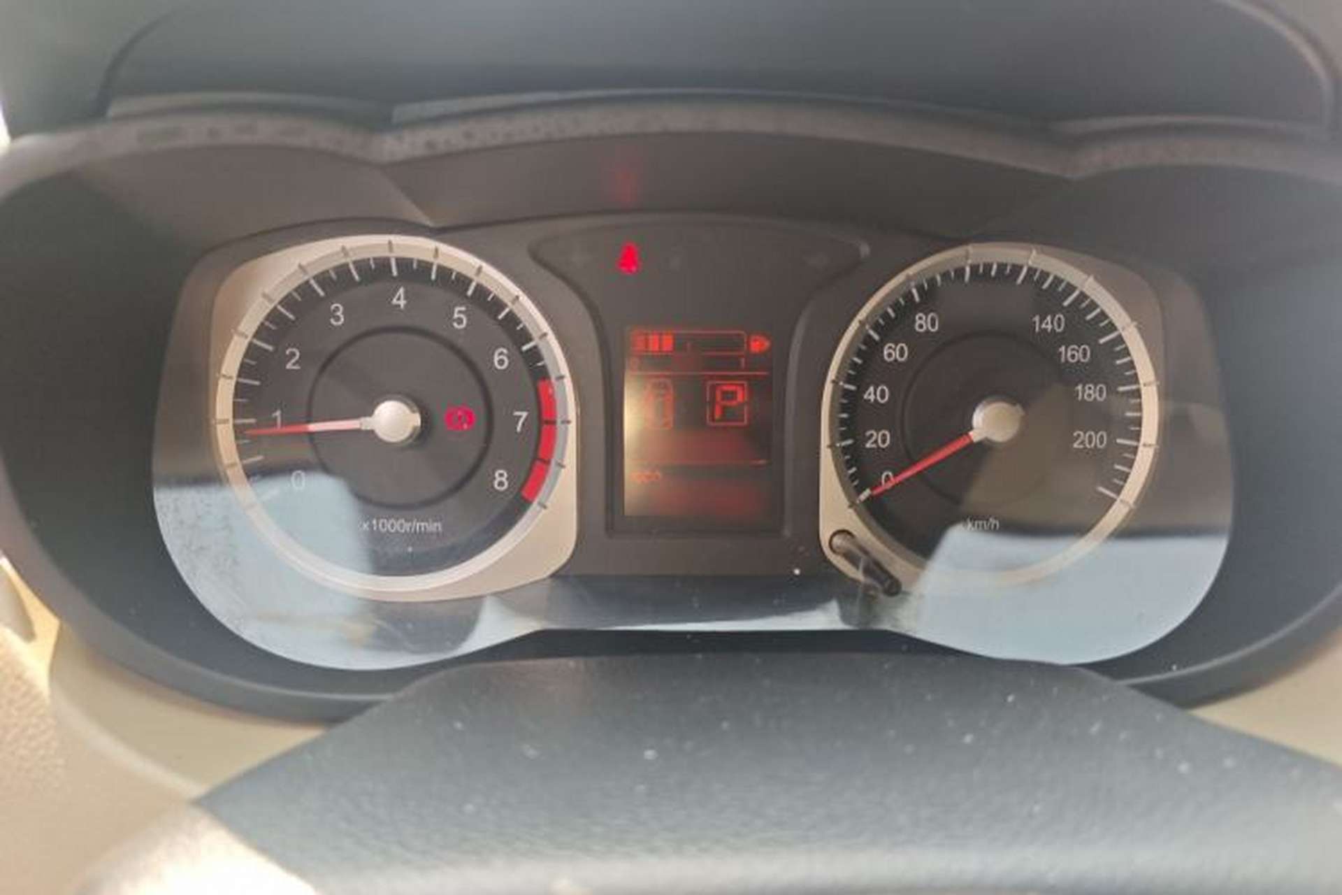 Used Venucia R50 2013 1.6L Automatic Luxury Edition Instrument Cluster