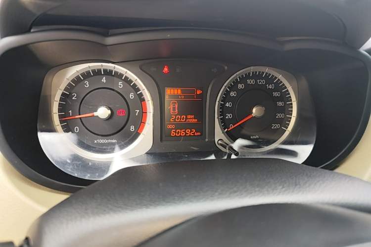 Used Venucia R50 2013 1.6L Manual Fashion Edition Instrument Cluster