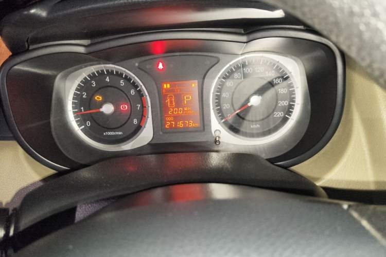 Used Venucia R50 2013 1.6L Automatic Fashion Edition Instrument Cluster
