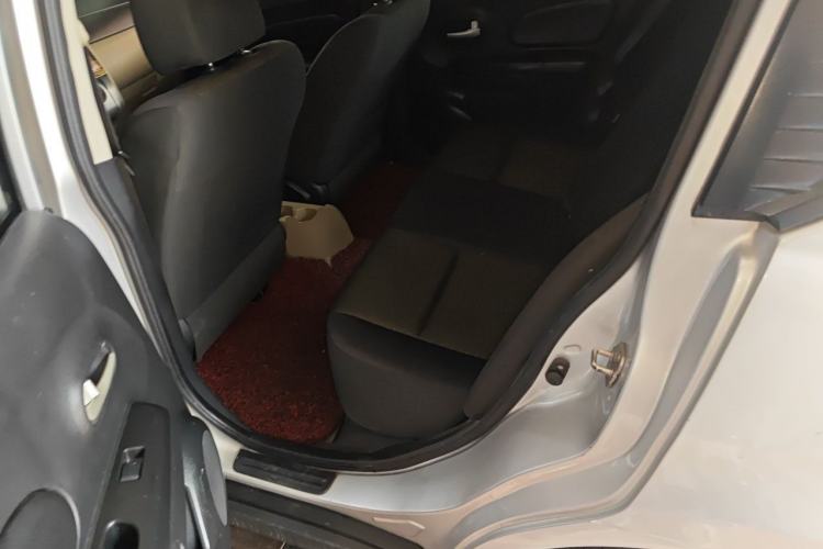 Used Venucia R50 2013 1.6L Automatic Fashion Edition Left Rear Seat