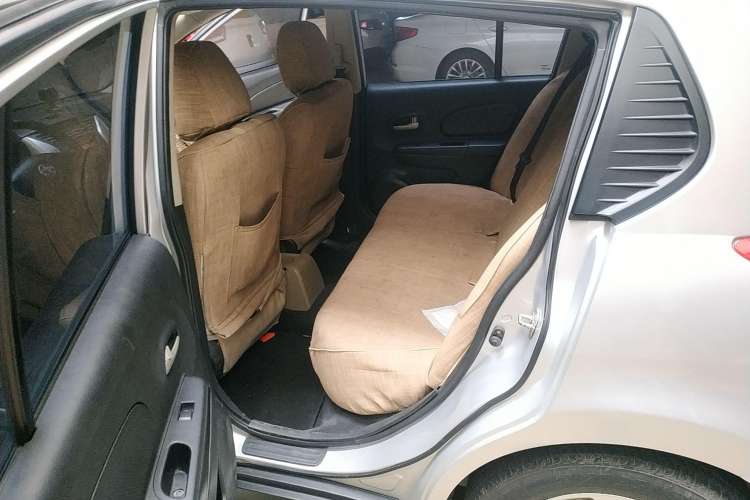 Used Venucia R50 2013 1.6L Automatic Fashion Edition Left Rear Seat