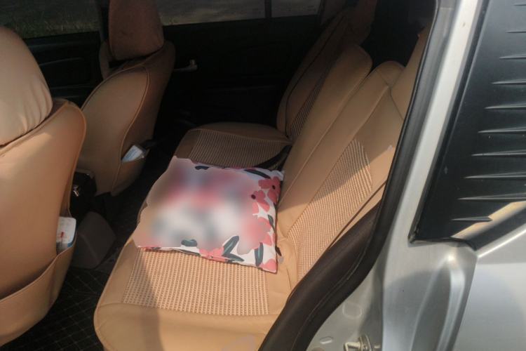 Used Venucia R50 2013 1.6L Automatic Fashion Edition Left Rear Seat