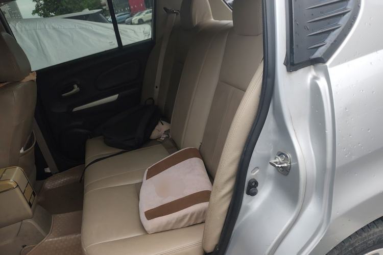Used Venucia R50 2013 1.6L Automatic Luxury Edition Left Rear Seat