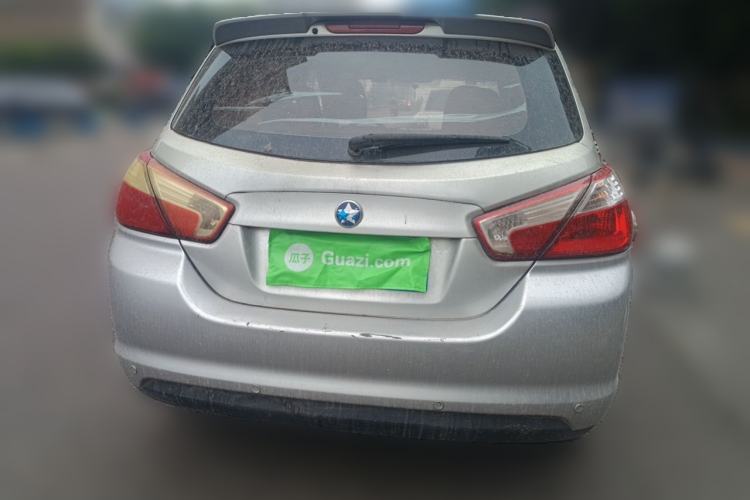 Used Venucia R50 2013 1.6L Manual Luxury Edition Rear