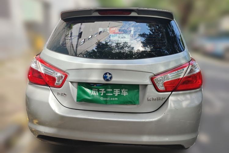 Used Venucia R50 2013 1.6L Automatic Fashion Edition Rear