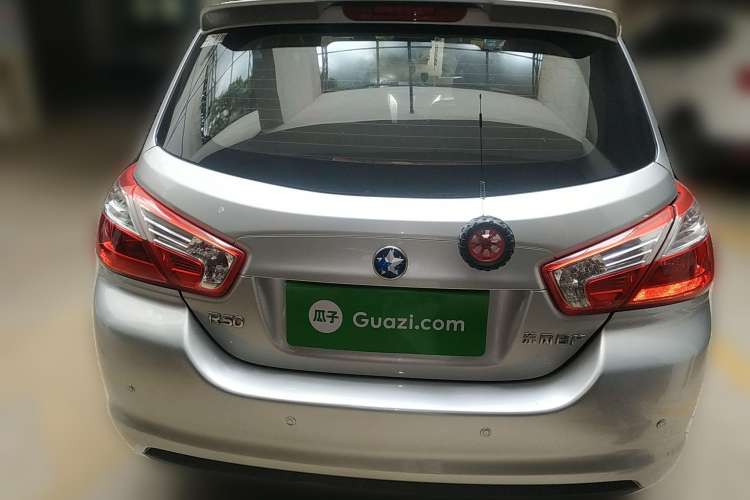 Used Venucia R50 2013 1.6L Automatic Fashion Edition Rear