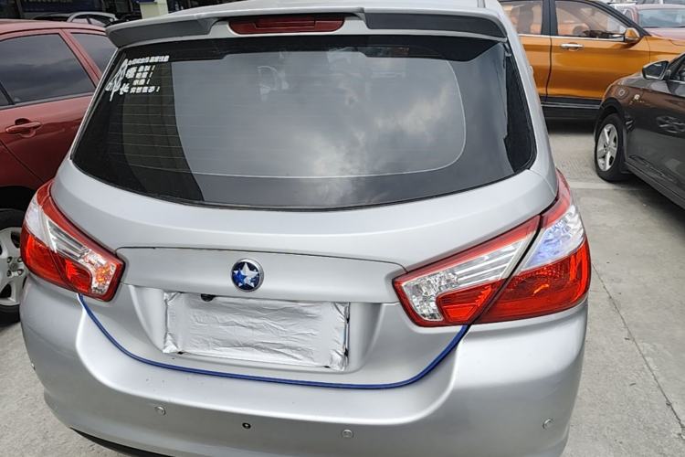 Used Venucia R50 2013 1.6L Manual Fashion Edition Rear