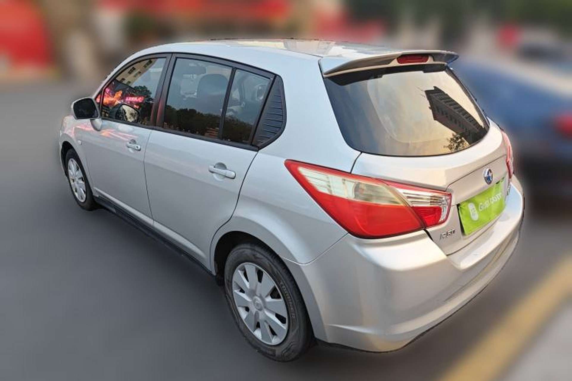Used Venucia R50 2013 1.6L Automatic Fashion Edition Rear Left 45 Deg