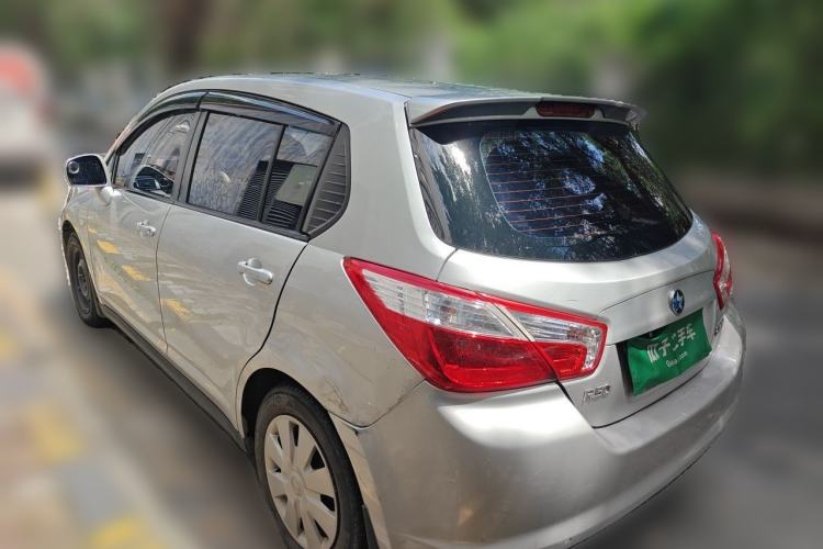Used Venucia R50 2013 1.6L Automatic Fashion Edition Rear Left 45 Deg