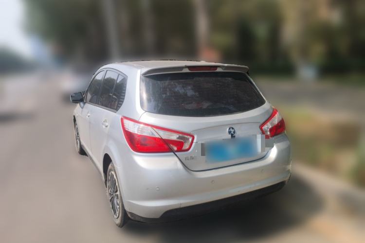 Used Venucia R50 2013 1.6L Automatic Fashion Edition Rear Left 45 Deg