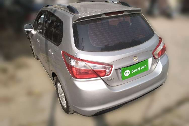 Used Venucia R50 2013 1.6L Manual Fashion Edition Rear Left 45 Deg