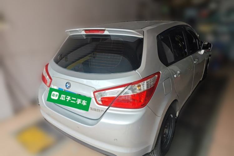 Used Venucia R50 2013 1.6L Automatic Fashion Edition Rear Right 45 Deg