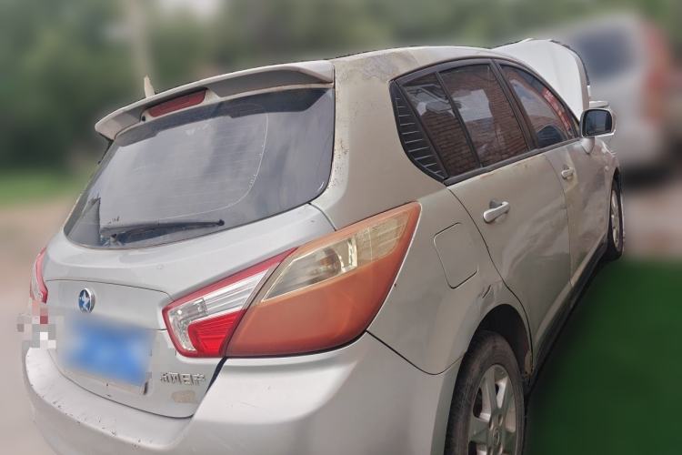 Used Venucia R50 2013 1.6L Manual Luxury Edition Rear Right 45 Deg