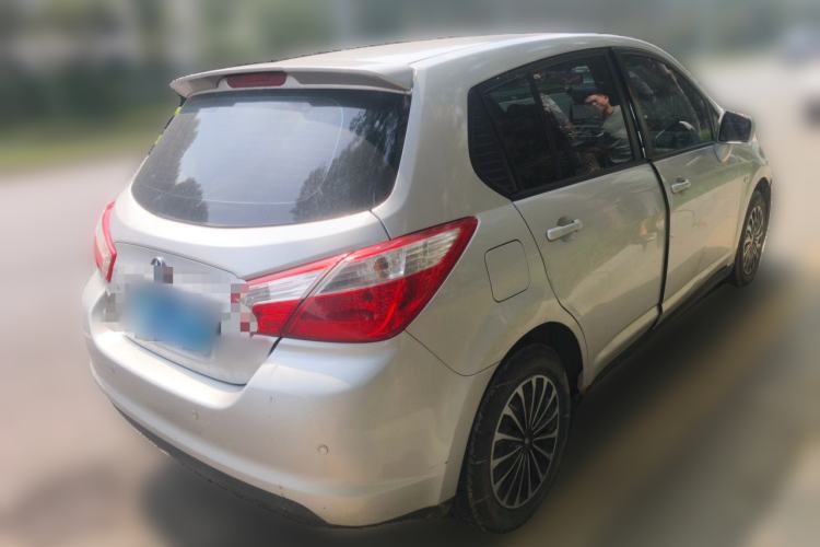 Used Venucia R50 2013 1.6L Automatic Fashion Edition Rear Right 45 Deg