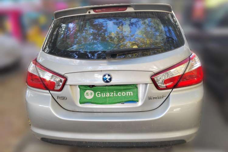 Used Venucia R50 2013 1.6L Automatic Luxury Edition Rear
