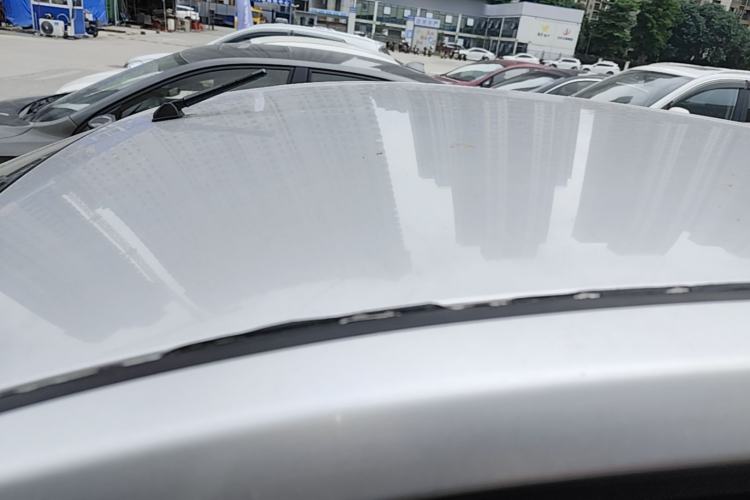 Used Venucia R50 2013 1.6L Manual Fashion Edition Roof