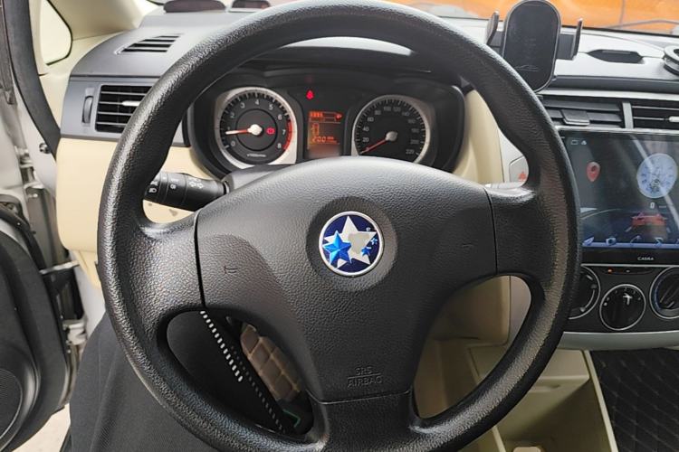 Used Venucia R50 2013 1.6L Manual Fashion Edition Steering Wheel