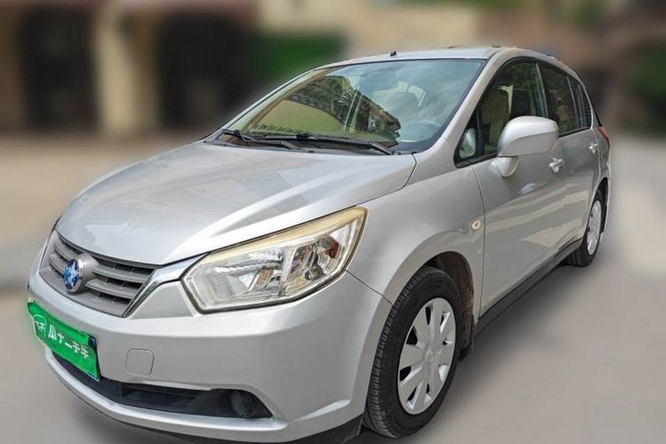 Venucia R50 2013