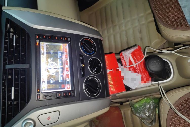 Used Venucia R50 2013 1.6L Manual Version with Beidou Navigation Audio And AC Panel