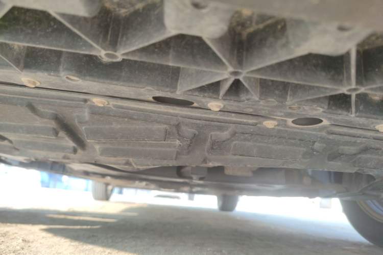 Used Venucia R50 2013 1.6L Manual Fashion Edition Chassis Front