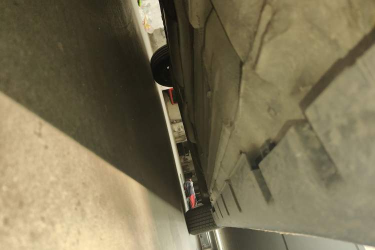 Used Venucia R50 2013 1.6L Manual Fashion Edition Chassis Front Left