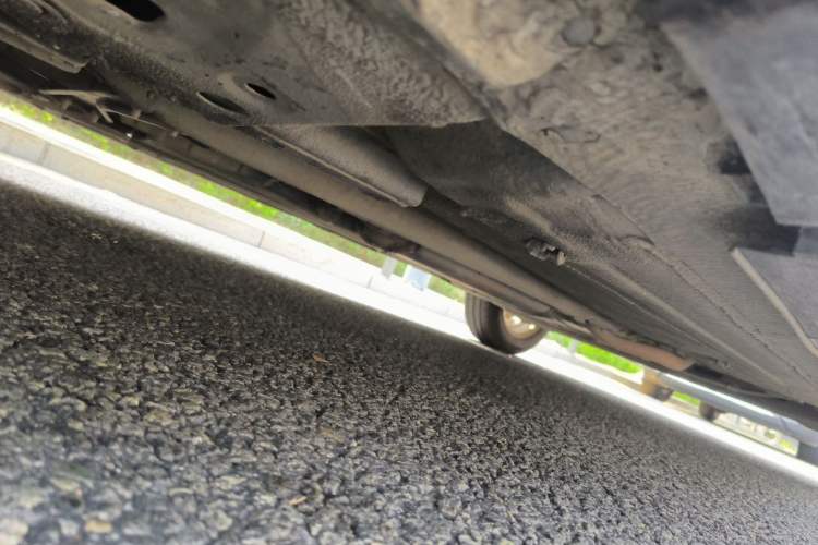 Used Venucia R50 2013 1.6L Manual Fashion Edition Chassis Front Left