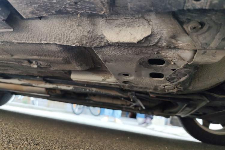 Used Venucia R50 2013 1.6L Manual Fashion Edition Chassis Front Right