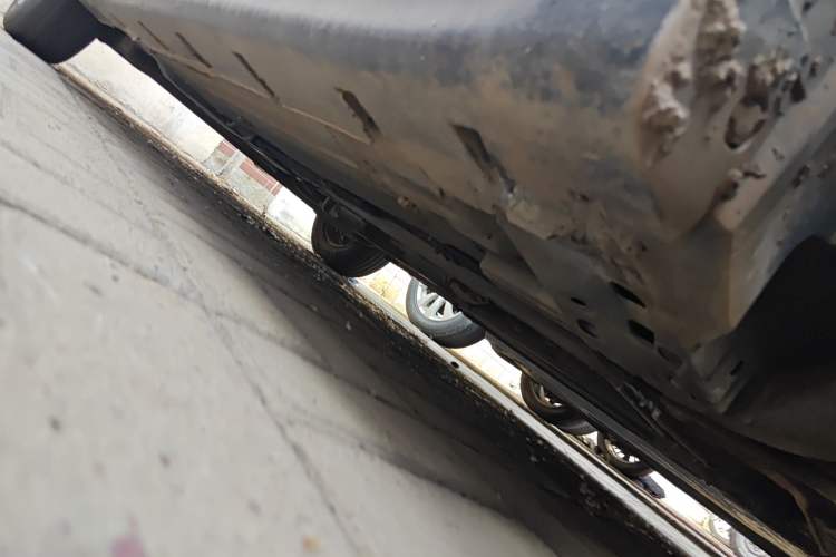 Used Venucia R50 2013 1.6L Manual Fashion Edition Chassis Front Right