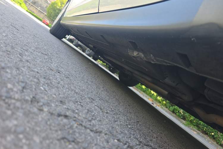 Used Venucia R50 2013 1.6L Manual Fashion Edition Chassis Rear Left