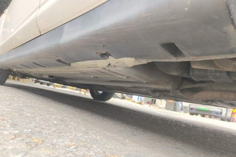 Used Venucia R50 2013 1.6L Automatic Luxury Edition Chassis Rear Left