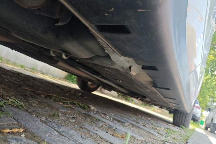 Used Venucia R50 2013 1.6L Manual Fashion Edition Chassis Rear Right
